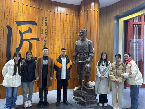 明德书院：巧手“竹”梦思政课，青春编织非遗匠心